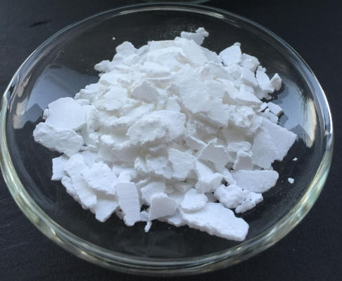 産業/供給の等級の塩化カルシウムの薄片のCacl2白い10043-52-4 74% 25kg