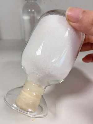 製紙廃水産業で使用されるカチオン性ポリアクリルアミド CPAM 化学凝集剤
