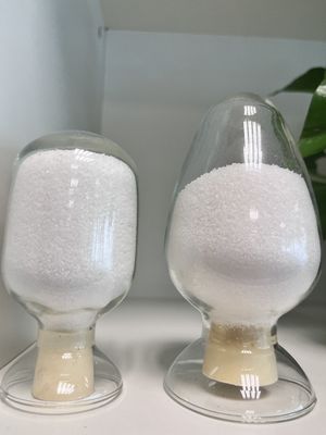 陰イオンのポリアクリルアミドのAPAM解決の水処理の化学薬品CAS第9003-05-8