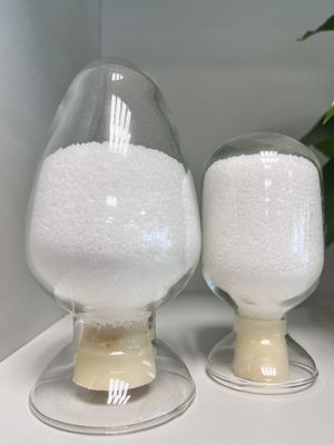 油田の開発に使用される陰イオン性ポリアクリルアミド APAM の化学式凝集剤